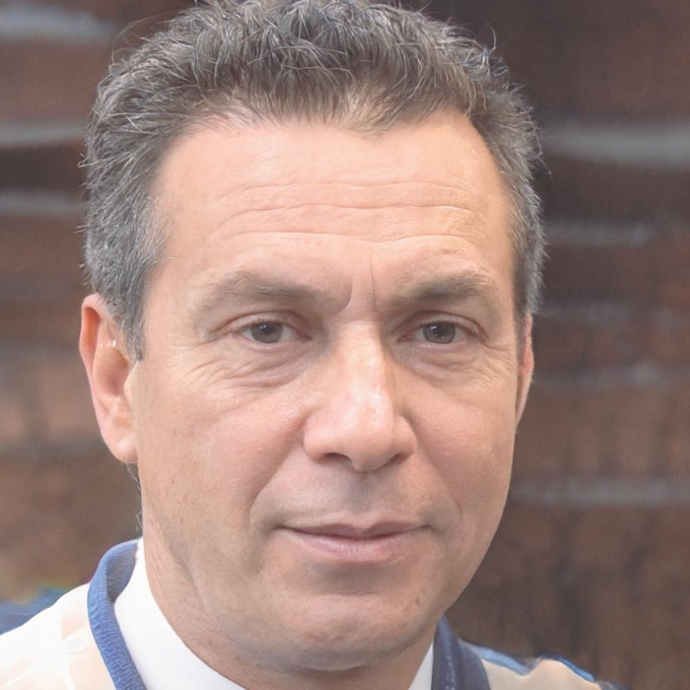 Carlos Mendoza, estudiante exitoso