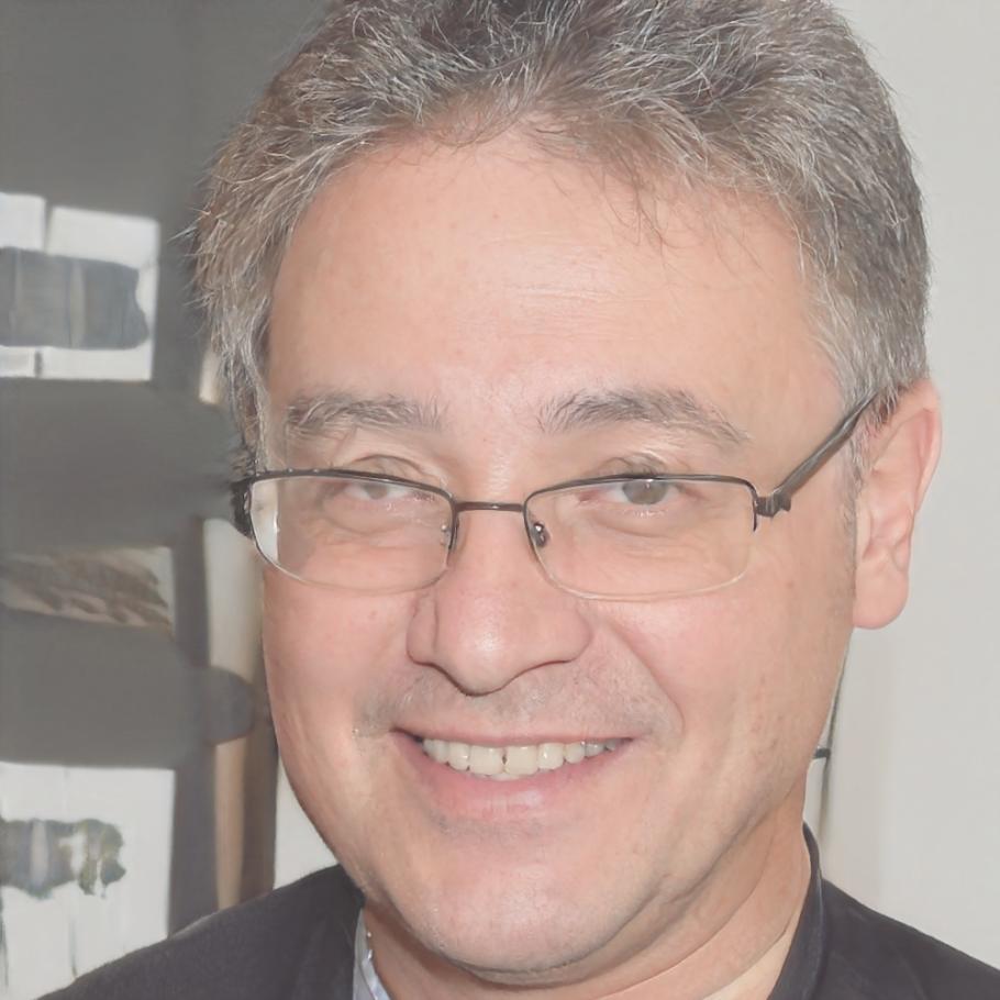 Carlos Mendoza, Director de Estrategia Financiera